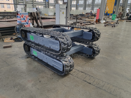 A fábrica produz chassis de trilhos de borracha personalizados para equipamentos industriais