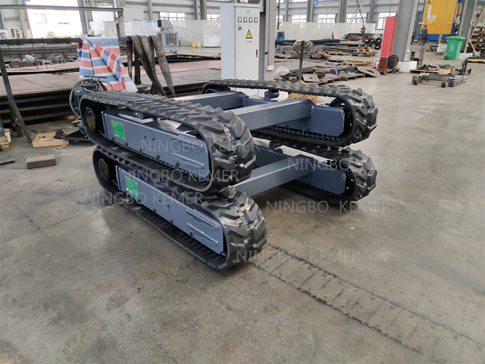 A fábrica produz chassis de trilhos de borracha personalizados para equipamentos industriais